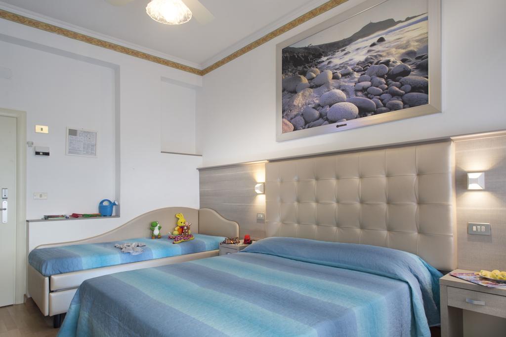 Hotel Titanus Bellaria-Igea Marina Exteriér fotografie