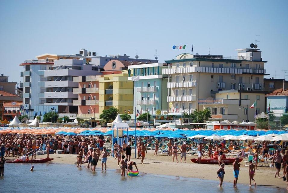 Hotel Titanus Bellaria-Igea Marina Exteriér fotografie
